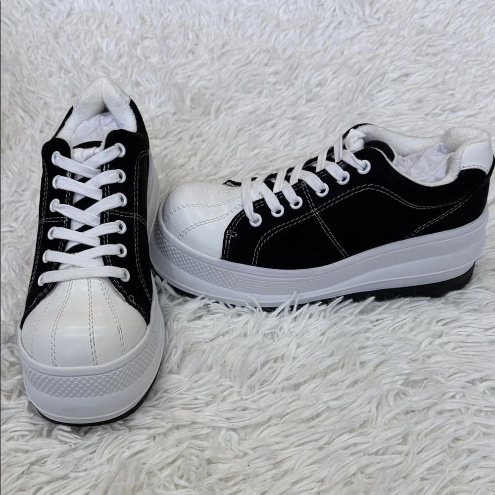Dolls Kill Current Mood Black White Platform Sneaker Size 8